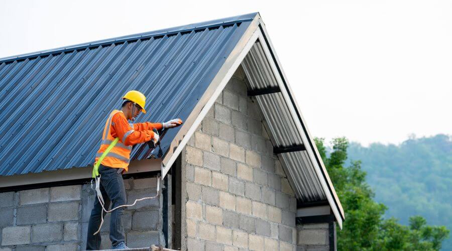 Professional residential roofers in Dugspur, VA